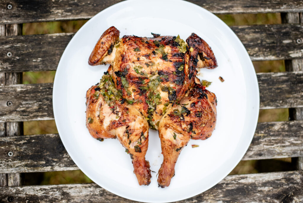 Le poulet boucané une délicieuse invitation de voyage aux Antilles